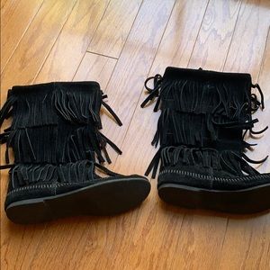 Minnetonka three layer fringe boots